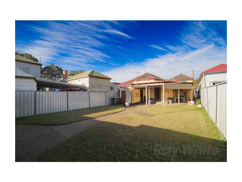 40 Lindsay Street, Hamilton NSW 2303