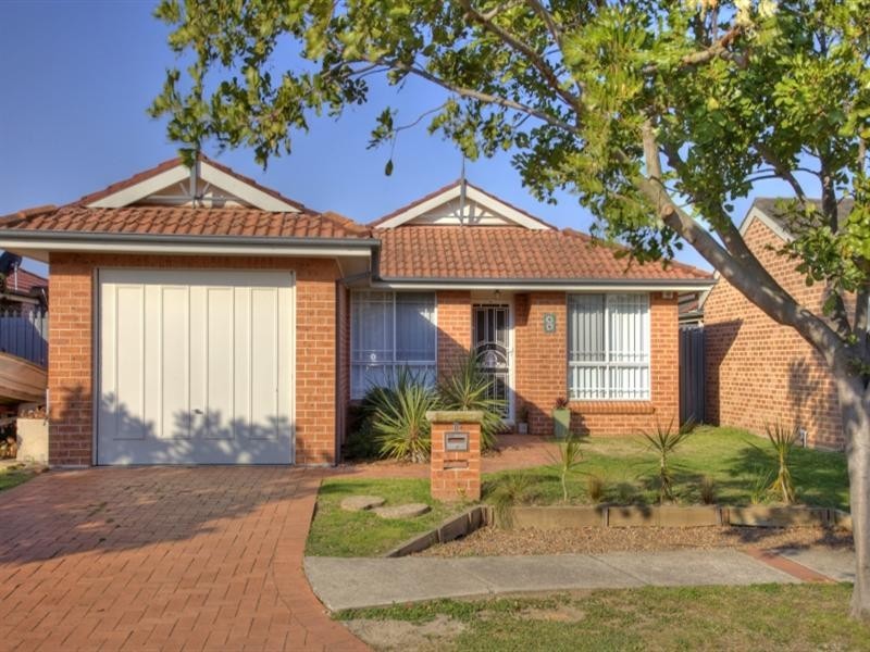 8 Hollingsford Crescent, Carrington NSW 2294