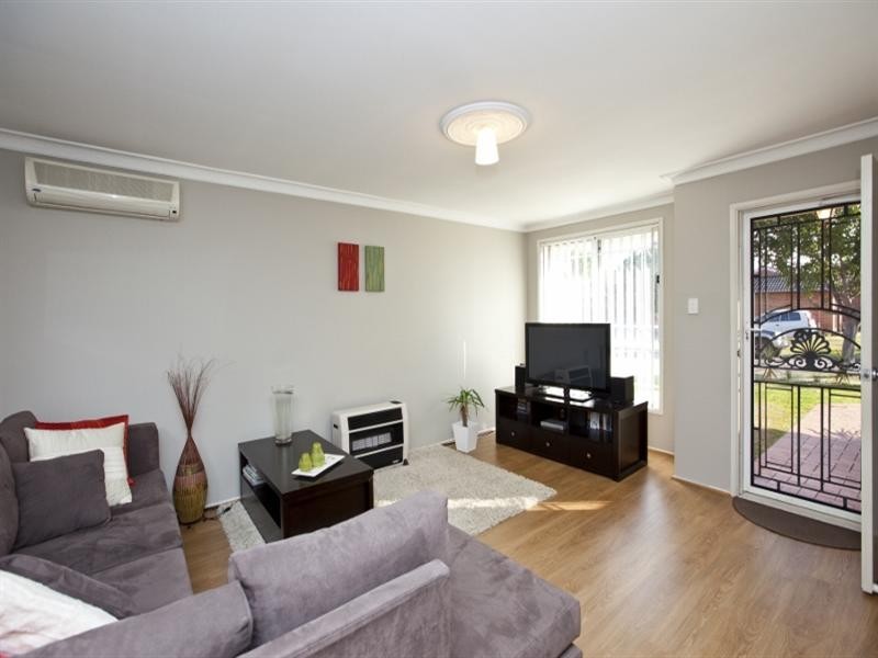 8 Hollingsford Crescent, Carrington NSW 2294