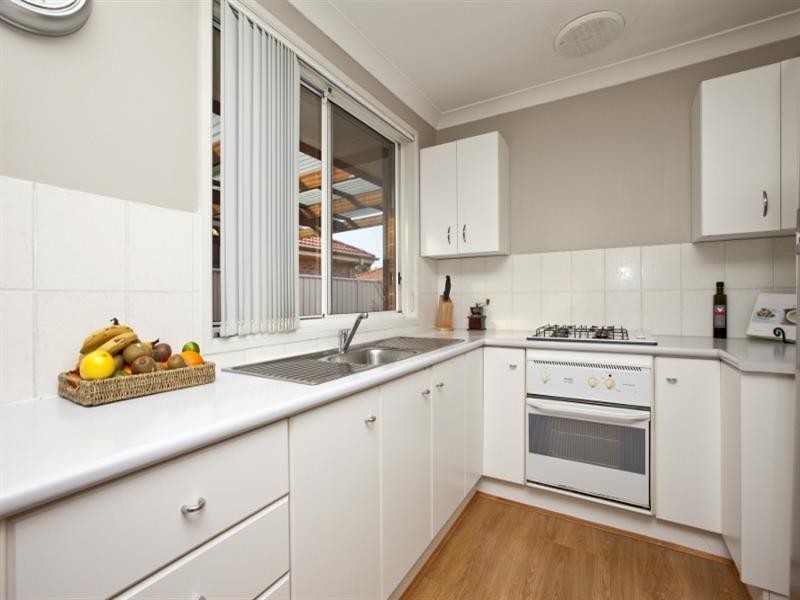 8 Hollingsford Crescent, Carrington NSW 2294