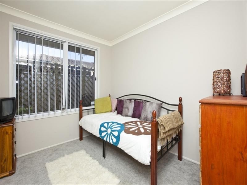 8 Hollingsford Crescent, Carrington NSW 2294