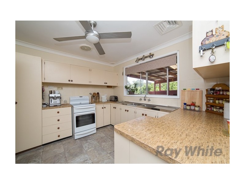 26 Kuranda Crescent, Kotara South NSW 2289