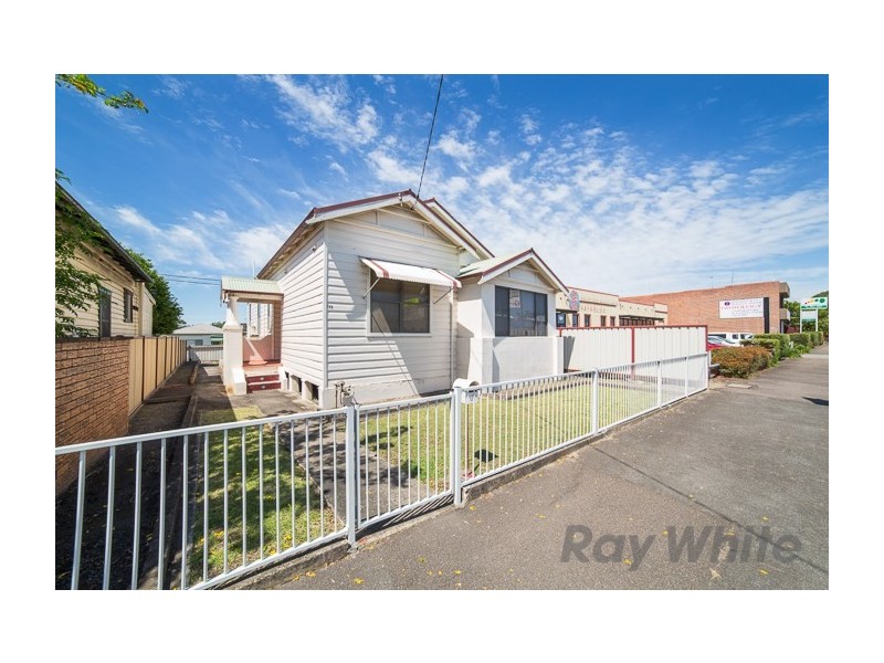 135 Brunker Road, Adamstown NSW 2289