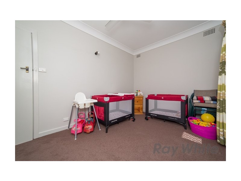 24 Grayson Avenue, Kotara NSW 2289