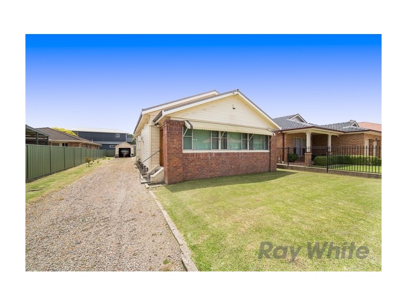 90 Lockyer Street, Adamstown NSW 2289