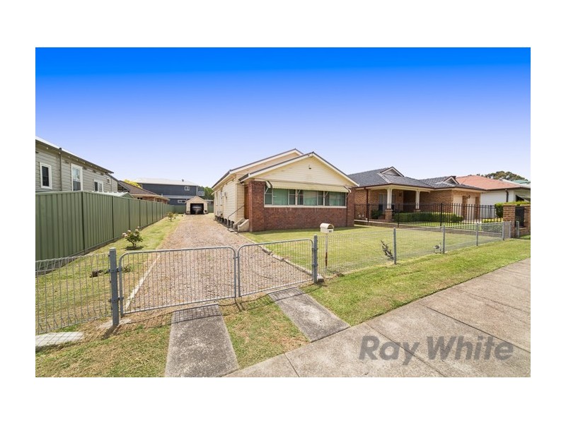 90 Lockyer Street, Adamstown NSW 2289