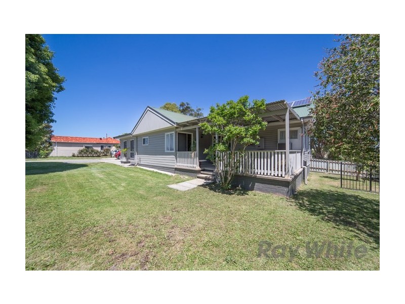 239 Lake Road, Glendale NSW 2285