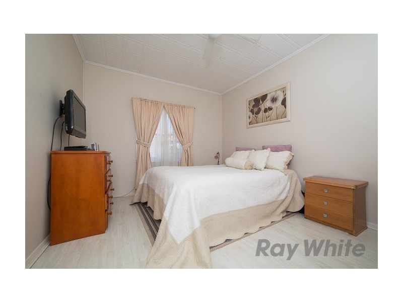 239 Lake Road, Glendale NSW 2285