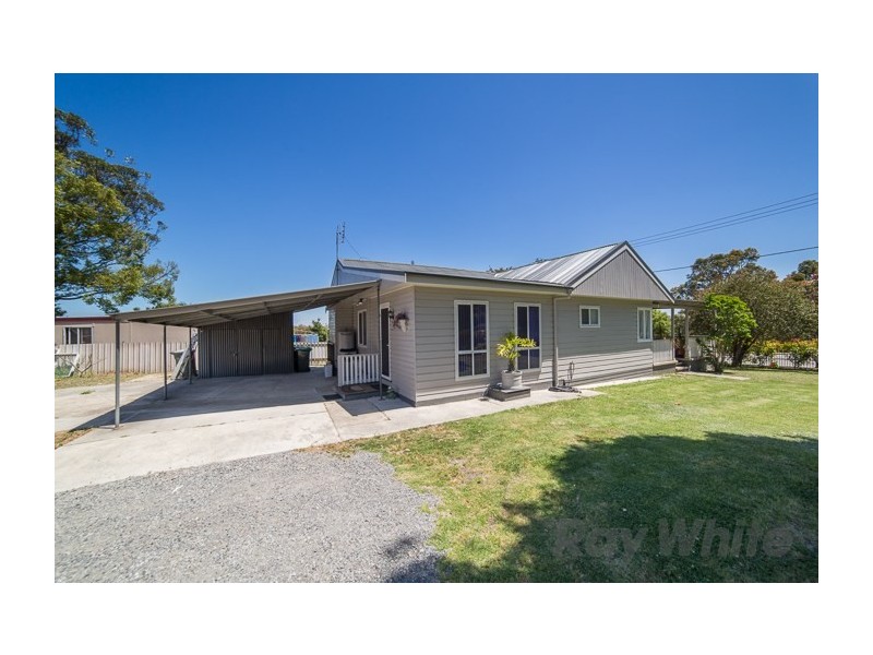 239 Lake Road, Glendale NSW 2285