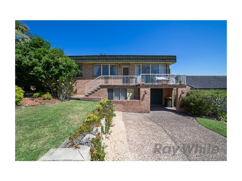 8 Regent Street, Tingira Heights NSW 2290