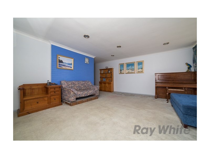 8 Regent Street, Tingira Heights NSW 2290