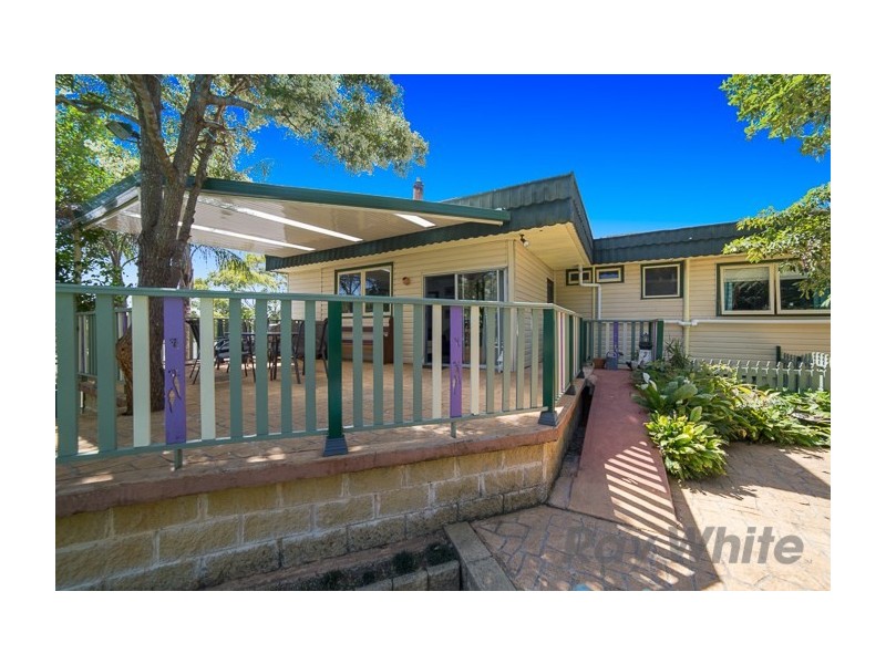 8 Regent Street, Tingira Heights NSW 2290