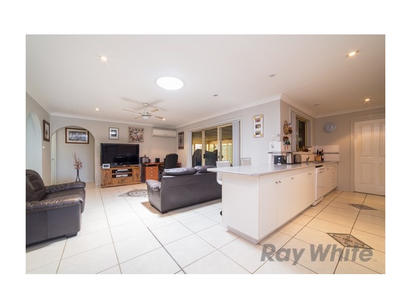 8 Archer Crescent, Maryland NSW 2287