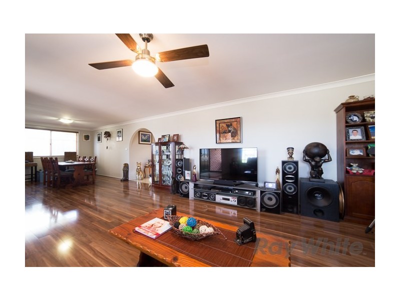 8 Archer Crescent, Maryland NSW 2287