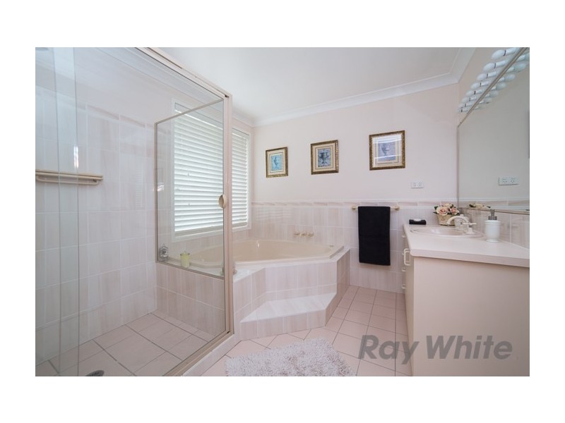 24 McInness Street, Minmi NSW 2287