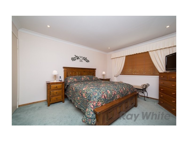 24 McInness Street, Minmi NSW 2287