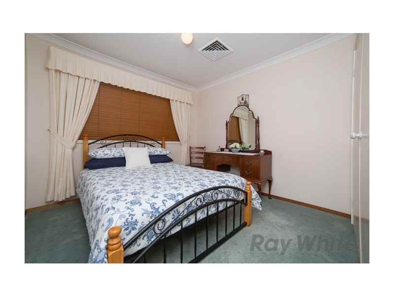 24 McInness Street, Minmi NSW 2287