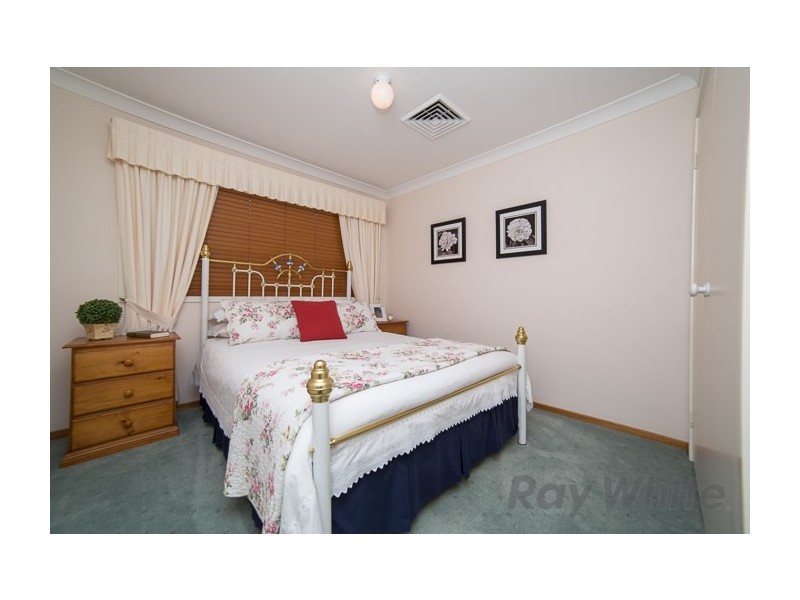 24 McInness Street, Minmi NSW 2287
