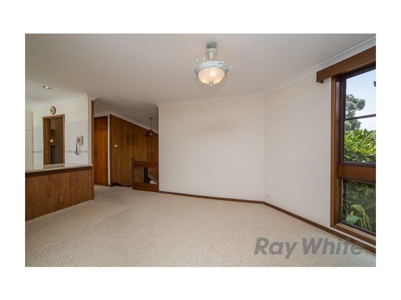 10 Aylward Street, Belmont NSW 2280