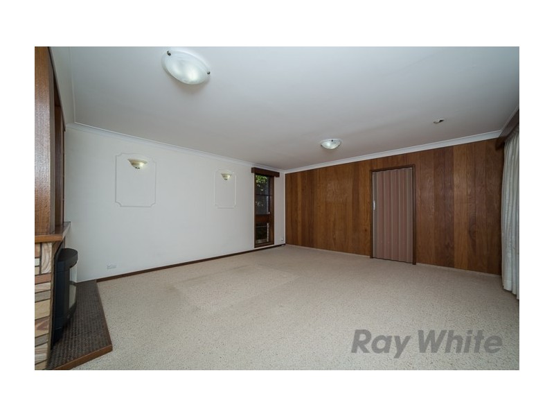10 Aylward Street, Belmont NSW 2280