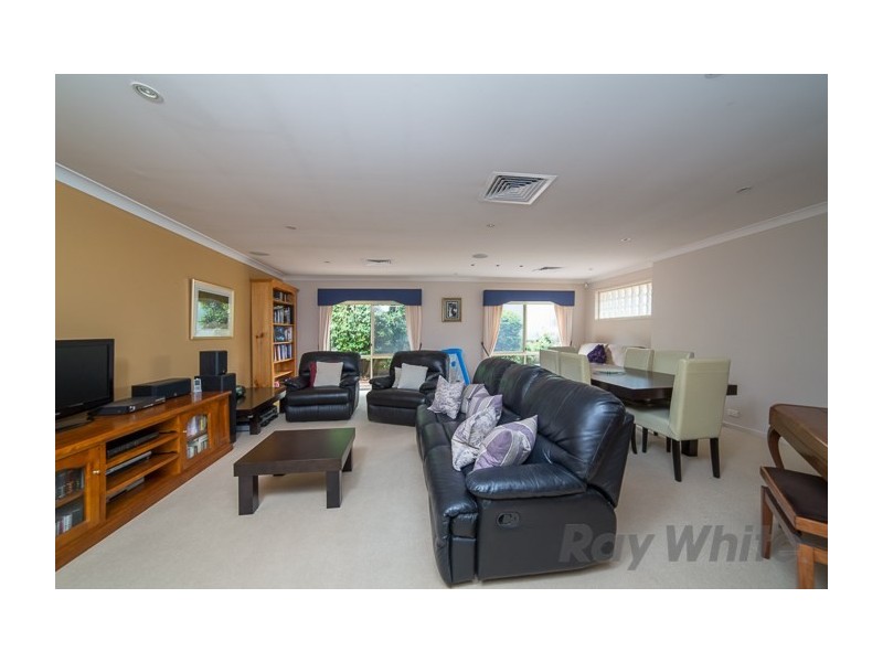 11 Smokebush Place, Garden Suburb NSW 2289