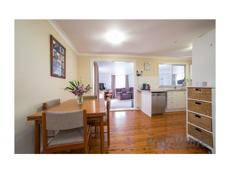 8 Matfen Close, Maryland NSW 2287