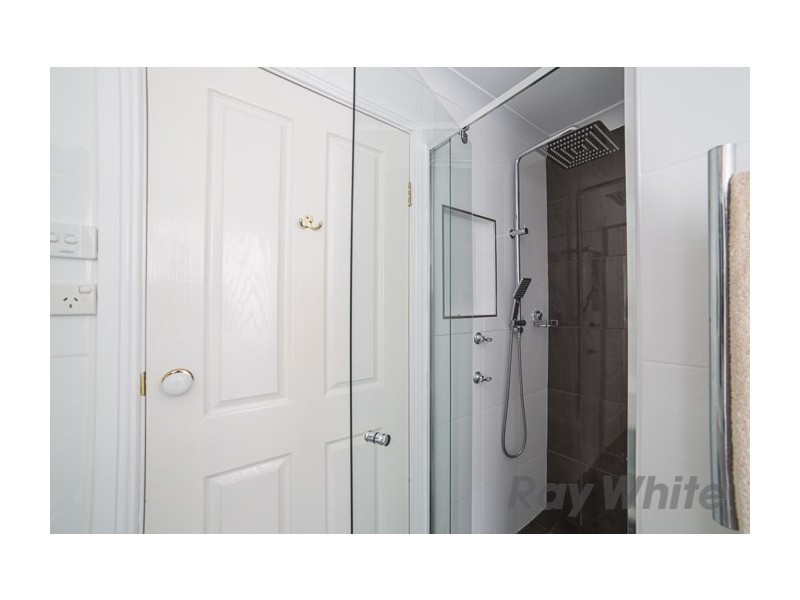 8 Matfen Close, Maryland NSW 2287