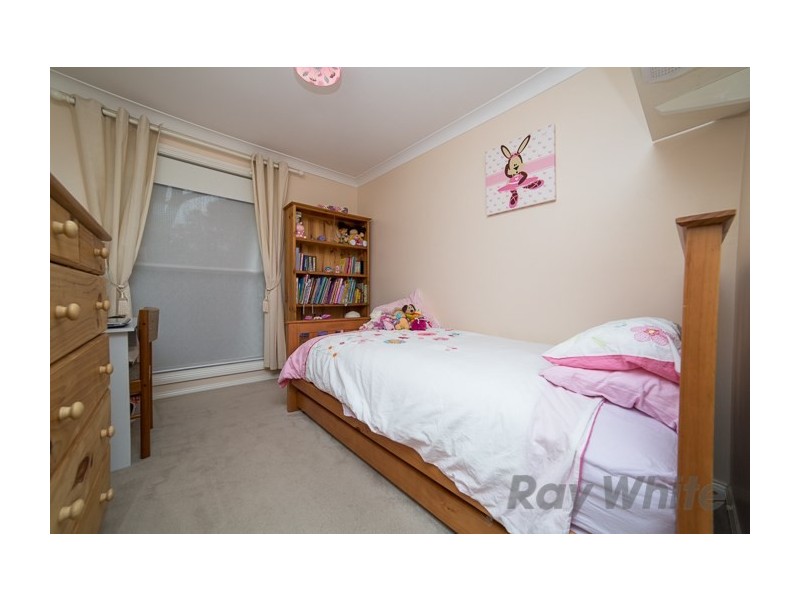 8 Matfen Close, Maryland NSW 2287