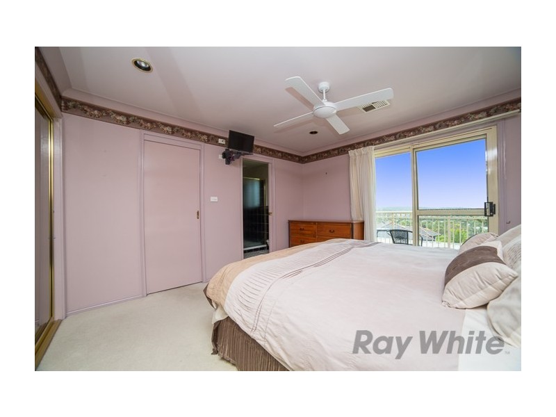 17 Ulverston Way, Lakelands NSW 2282