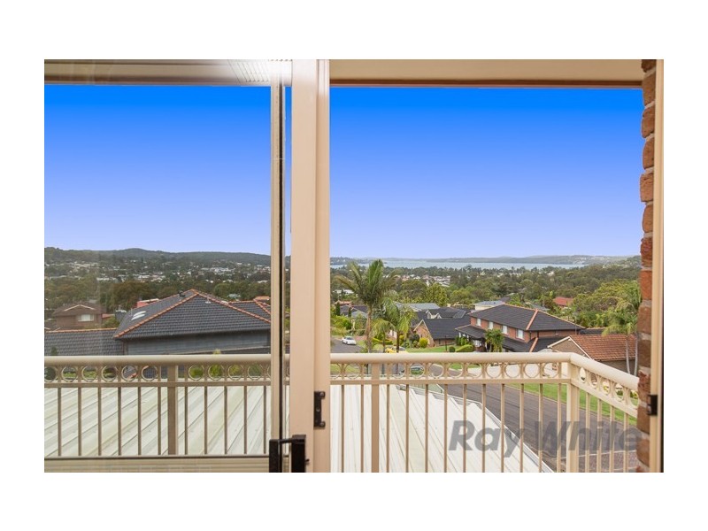 17 Ulverston Way, Lakelands NSW 2282