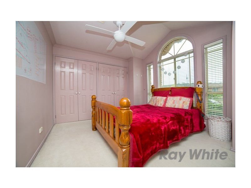 17 Ulverston Way, Lakelands NSW 2282