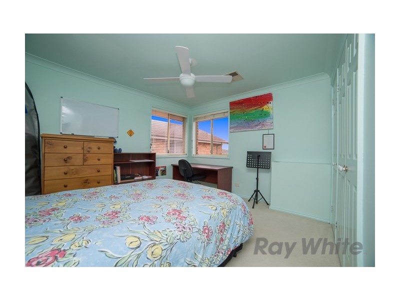 17 Ulverston Way, Lakelands NSW 2282