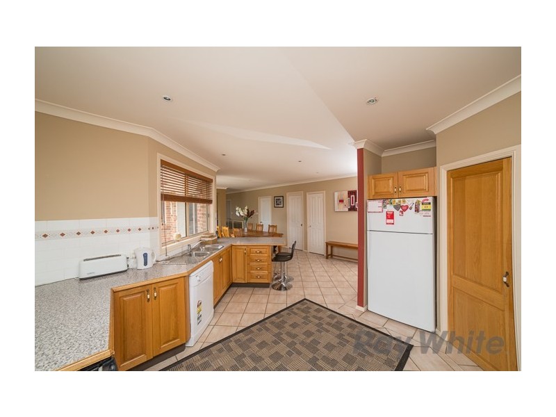 16 Barrabool Close, Wallsend NSW 2287