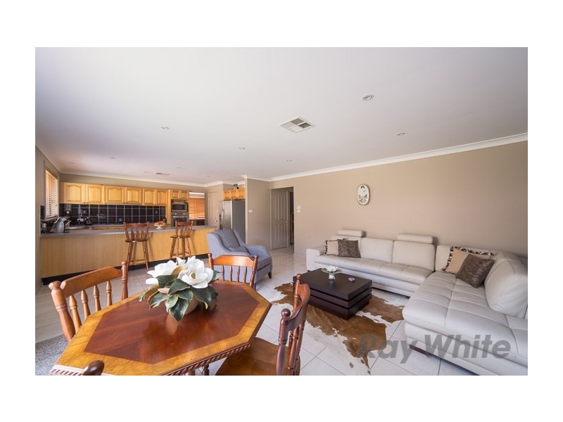 12 Atlas Grove, Cameron Park NSW 2285