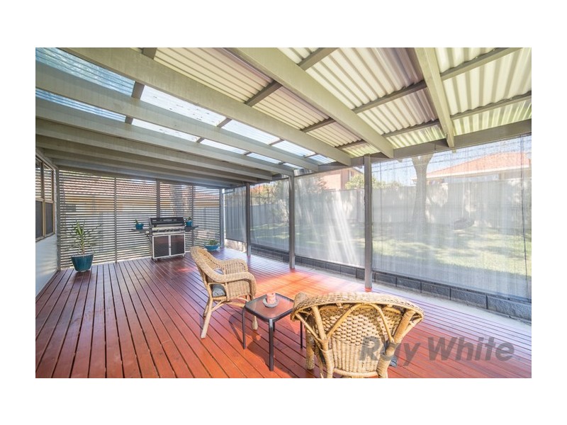 1 Kiara Close, Maryland NSW 2287