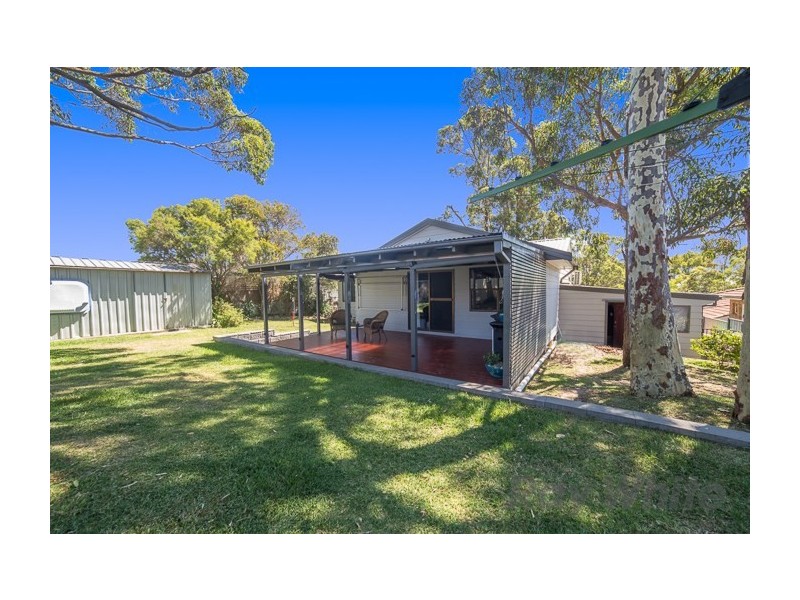 1 Kiara Close, Maryland NSW 2287