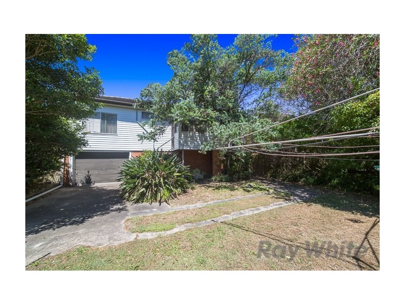 17 Ocean Street, Redhead NSW 2290