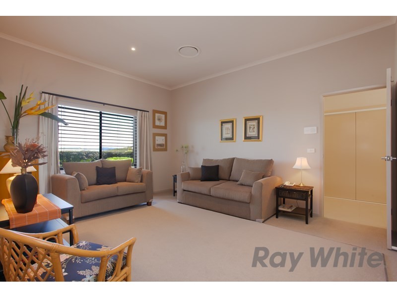 9 Chateau Place, Eleebana NSW 2282