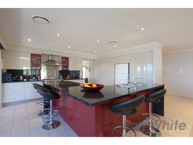9 Chateau Place, Eleebana NSW 2282