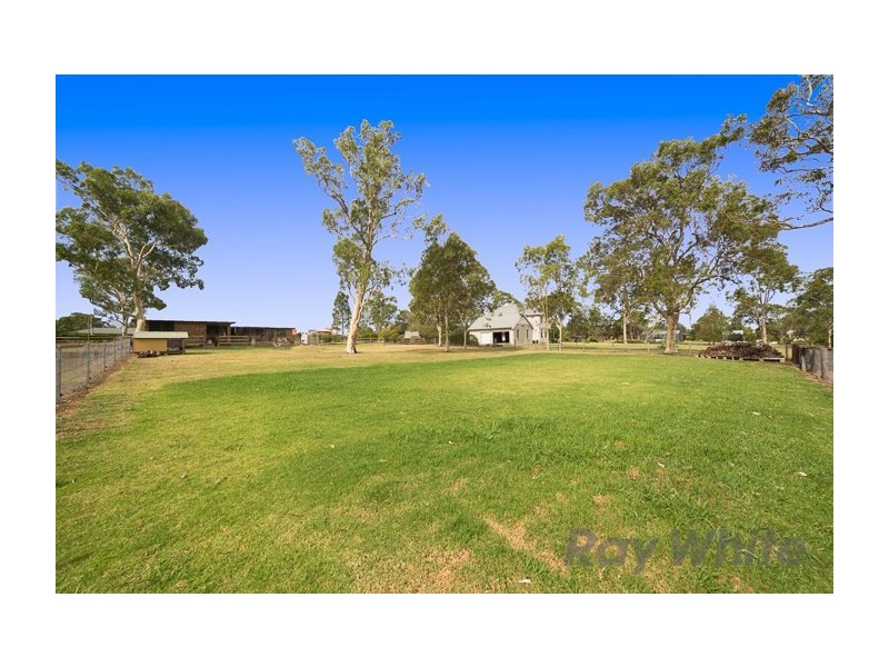 7 Forsythe Parade, Black Hill NSW 2322