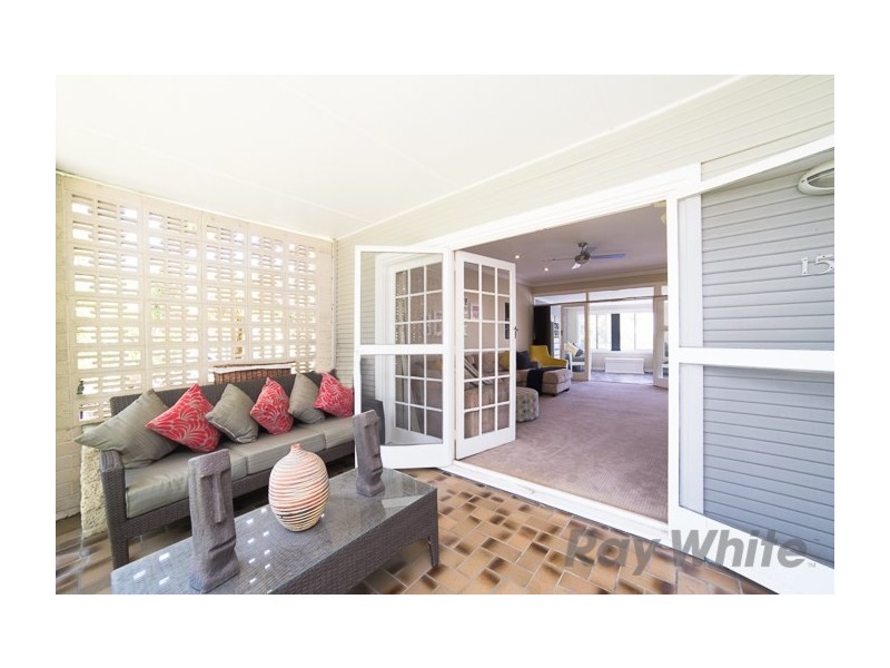 15 Taylor Crescent, Warners Bay NSW 2282