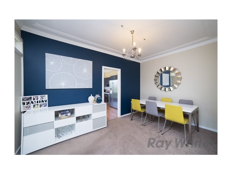 15 Taylor Crescent, Warners Bay NSW 2282