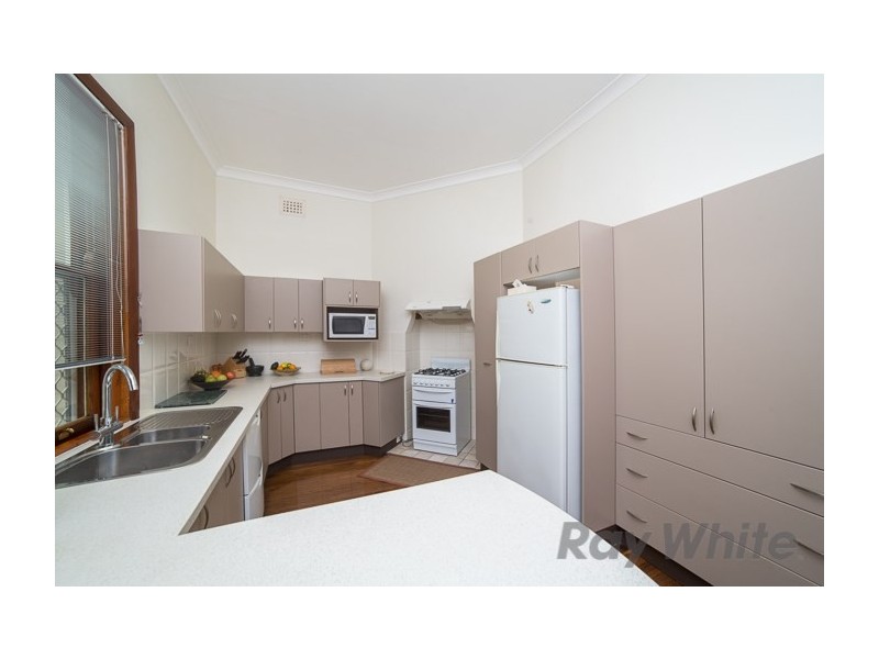 33 Kerr Street, Mayfield NSW 2304