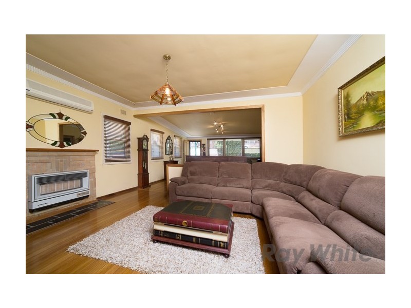 124 Rae Crescent, Kotara NSW 2289