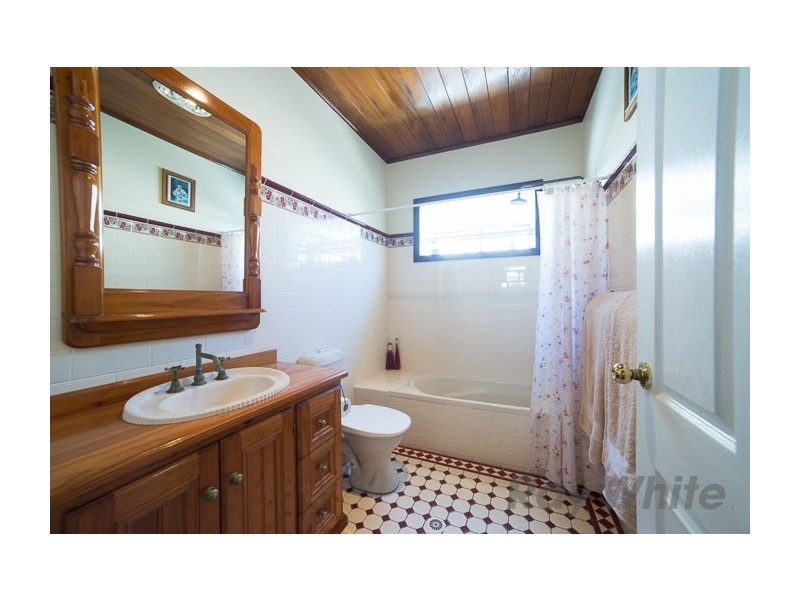 124 Rae Crescent, Kotara NSW 2289