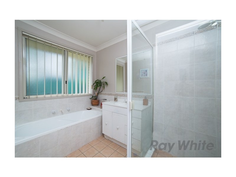 20 Basswood Crescent, Fletcher NSW 2287