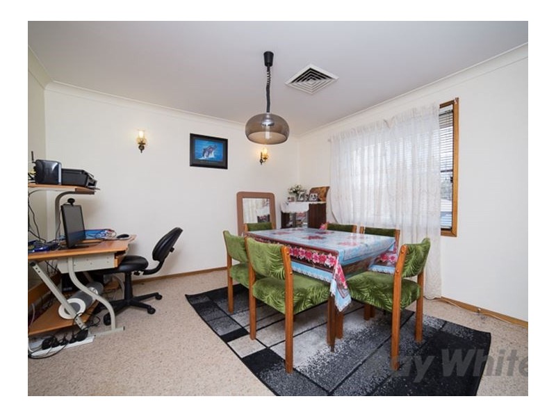 17 Valencia Street, Mayfield NSW 2304