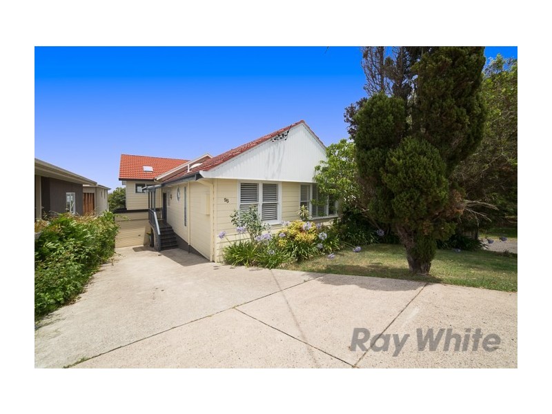 96 Ross Street, Belmont NSW 2280
