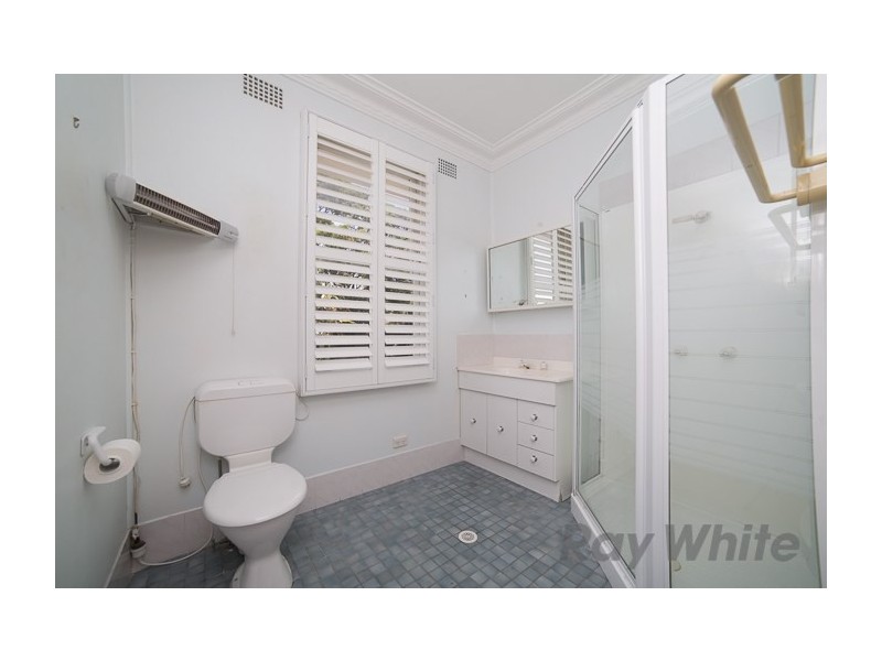 96 Ross Street, Belmont NSW 2280