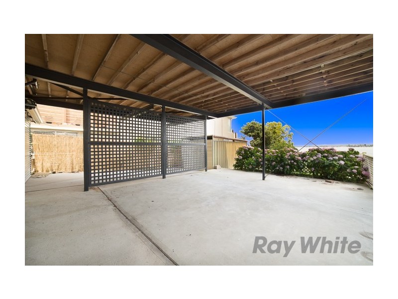 96 Ross Street, Belmont NSW 2280